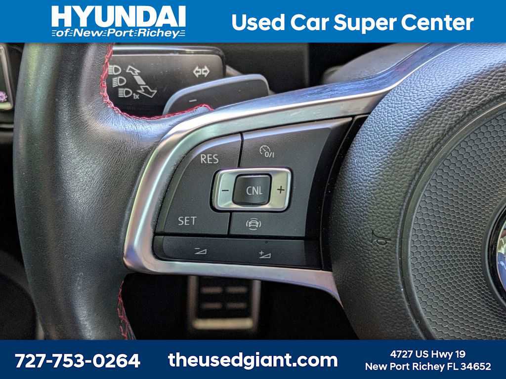 Used 2019 Volkswagen GTI SE FWD image 31