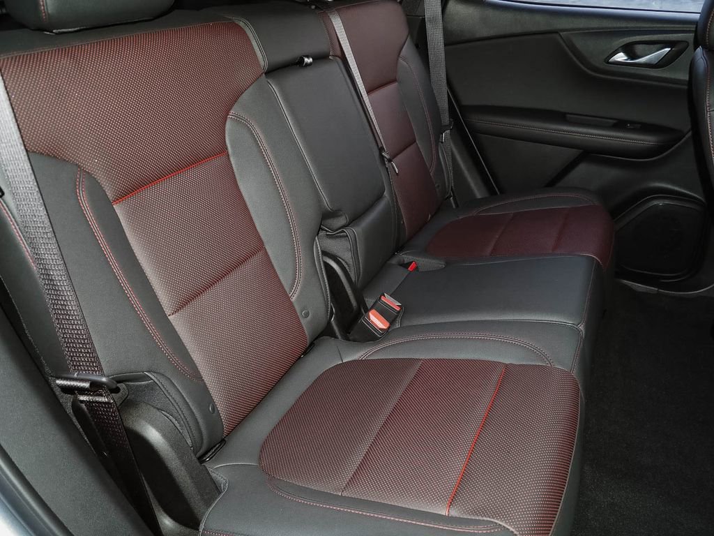 Certified 2023 Chevrolet Blazer RS w/ Driver Confidence II Package image 21