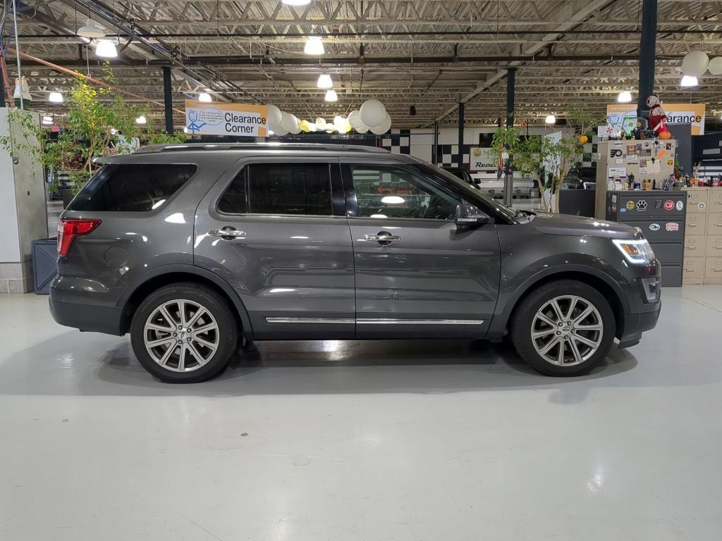 Used 2017 Ford Explorer Limited AWD/4WD image 7