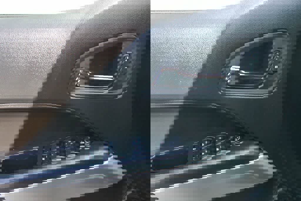 Used 2022 Chevrolet Colorado LT image 19