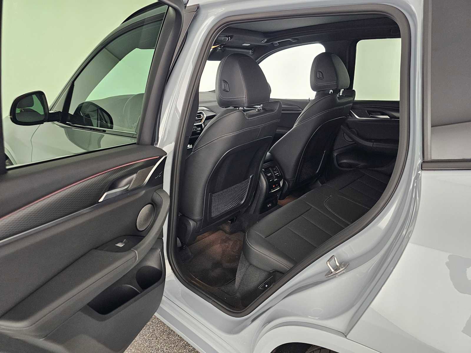 Used 2023 BMW X3 sDrive30i w/ M Sport Package image 15