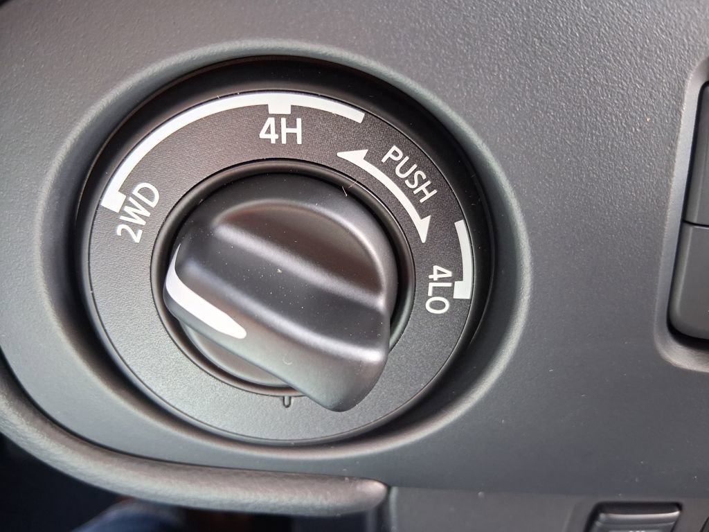 New 2026 Nissan Frontier SV w/ SV Convenience Package image 17