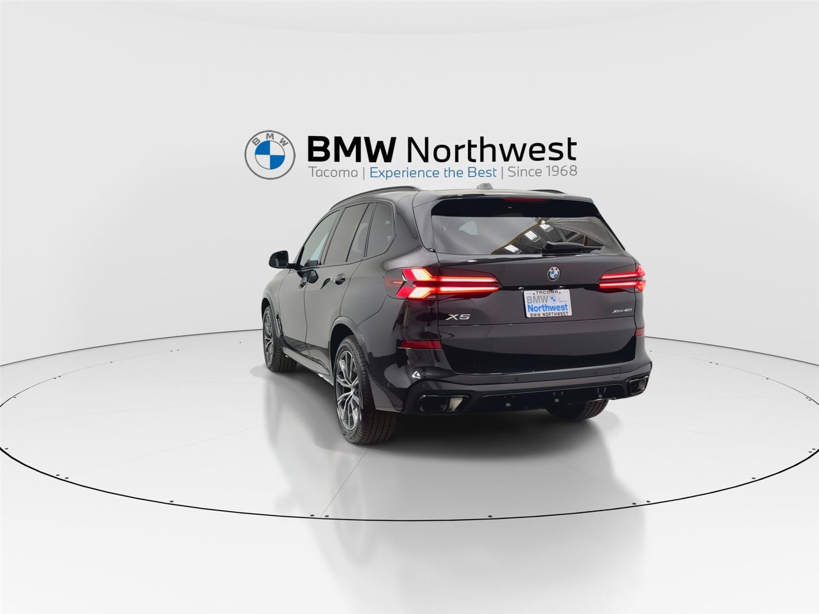 New 2026 BMW X5 xDrive40i w/ M Sport Package AWD/4WD image 13