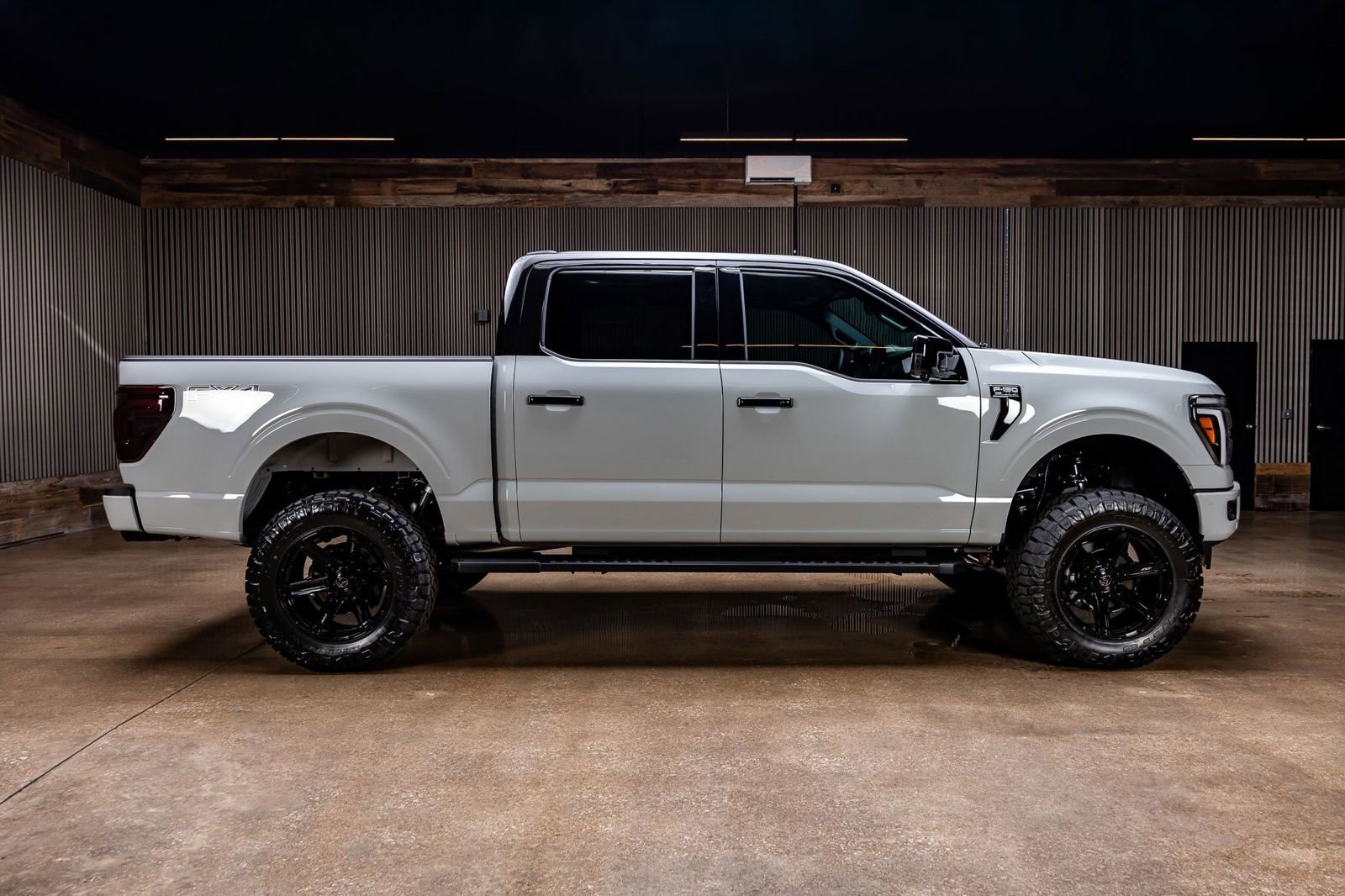 Used 2026 Ford F150 Lariat AWD/4WD image 11