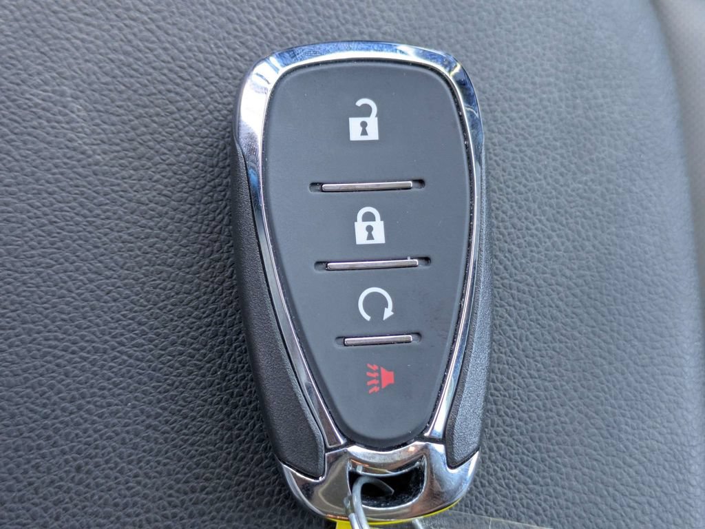 Used 2025 Chevrolet Trax ACTIV w/ Sunroof Package FWD image 30