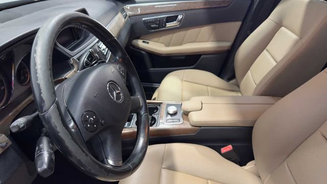Used 2010 Mercedes-Benz E 350 Sedan image 22