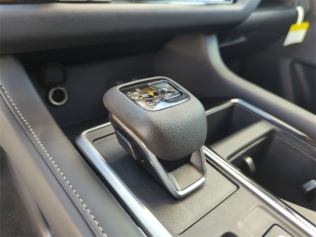 Certified 2025 Nissan Pathfinder SV w/ SV Premium Package image 34