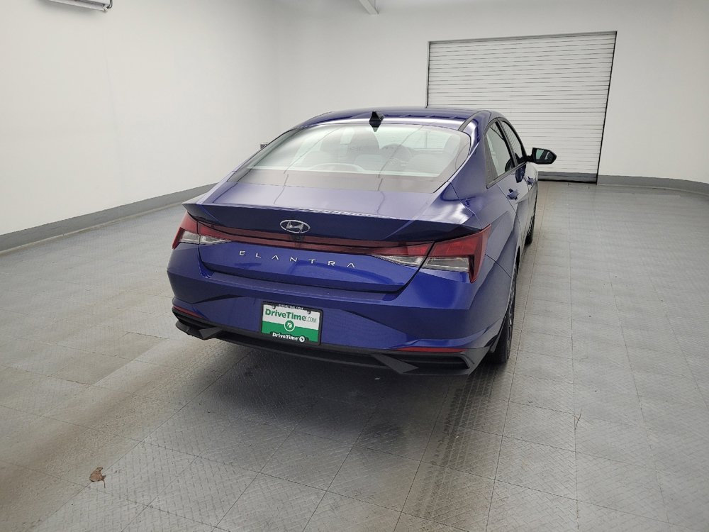 Used 2023 Hyundai Elantra SEL w/ Convenience Package image 7