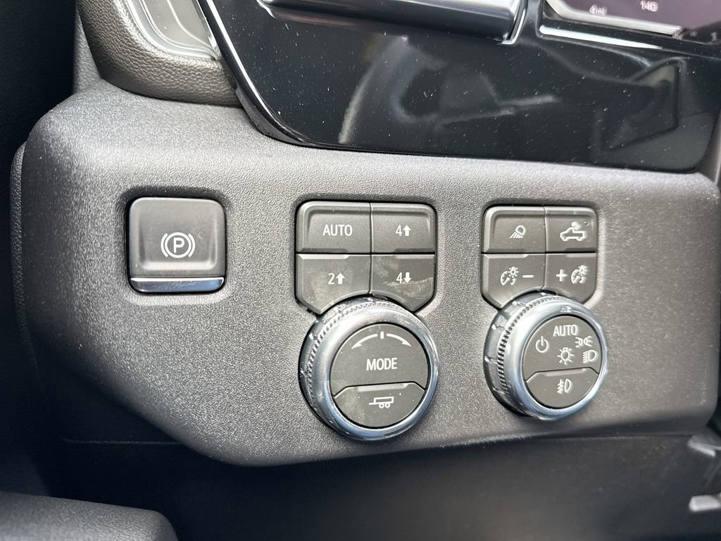 New 2026 GMC Sierra 1500 Elevation w/ Elevation Premium Package AWD/4WD image 18