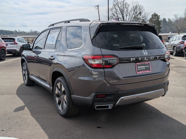New 2026 Honda Pilot Touring image 10