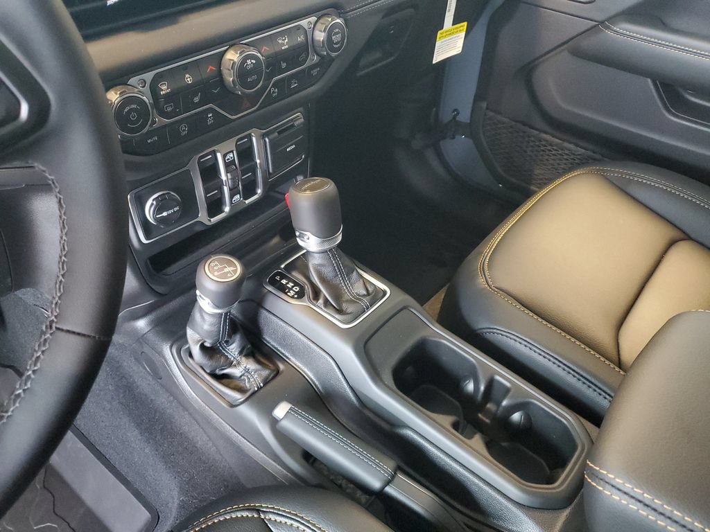 New 2026 Jeep Gladiator Sport AWD/4WD image 19
