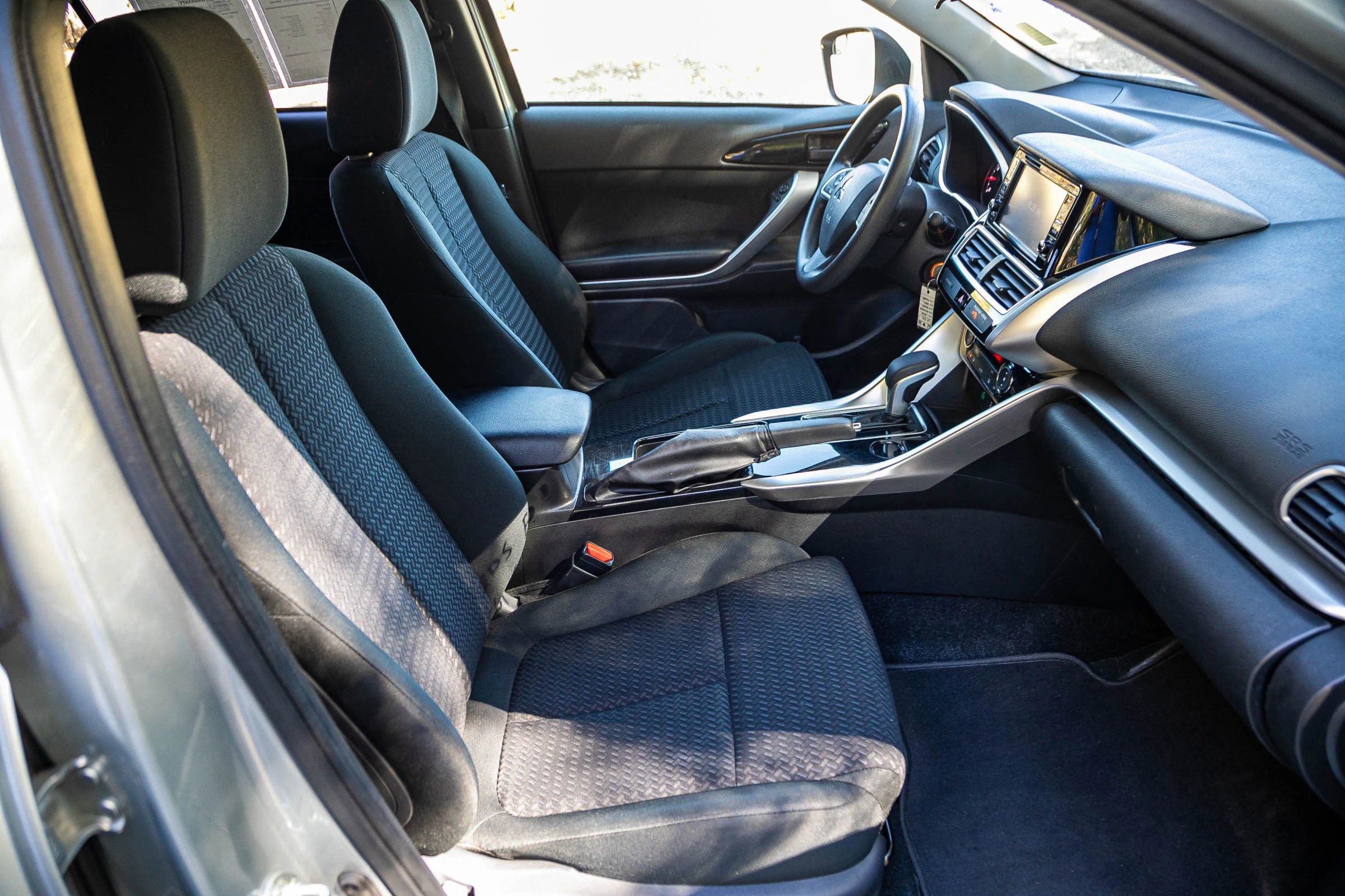 Used 2020 Mitsubishi Eclipse Cross ES FWD image 25
