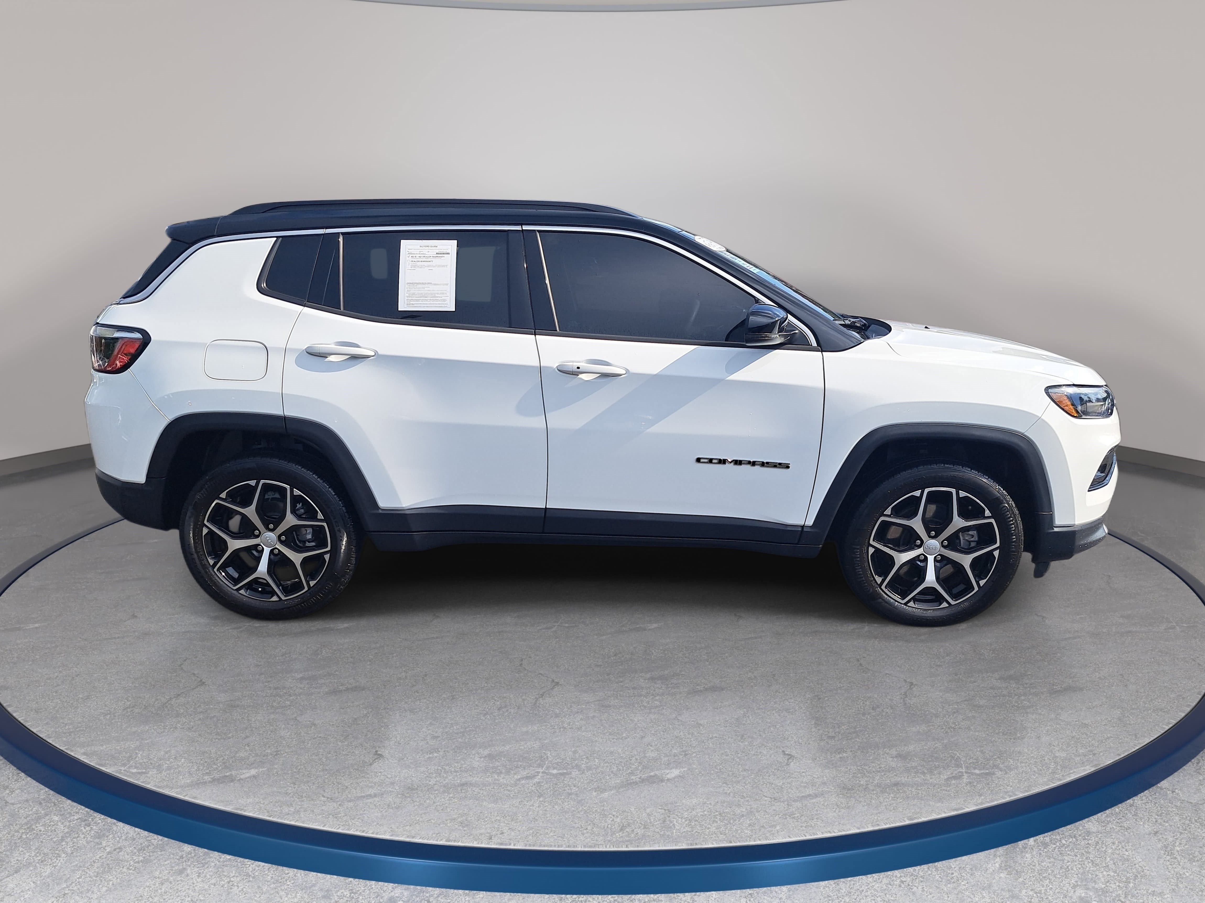 Used 2024 Jeep Compass Limited AWD/4WD image 4