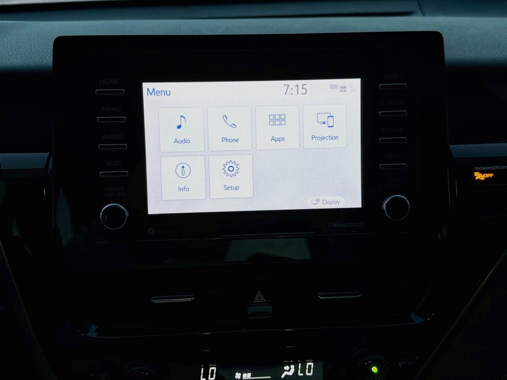 Used 2022 Toyota Camry SE FWD image 27