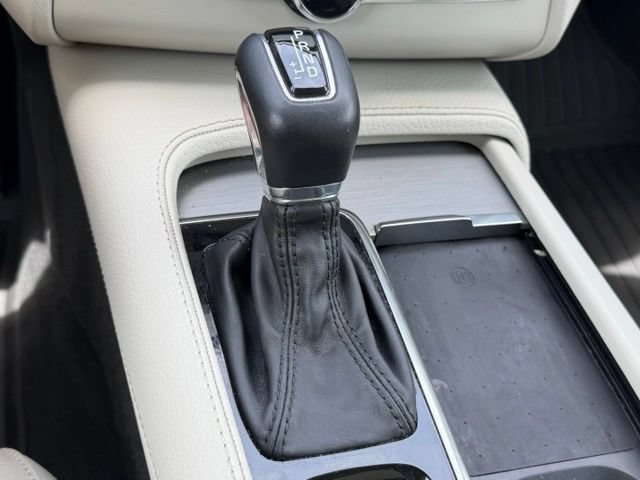 Used 2021 Volvo XC90 T5 Momentum FWD image 22