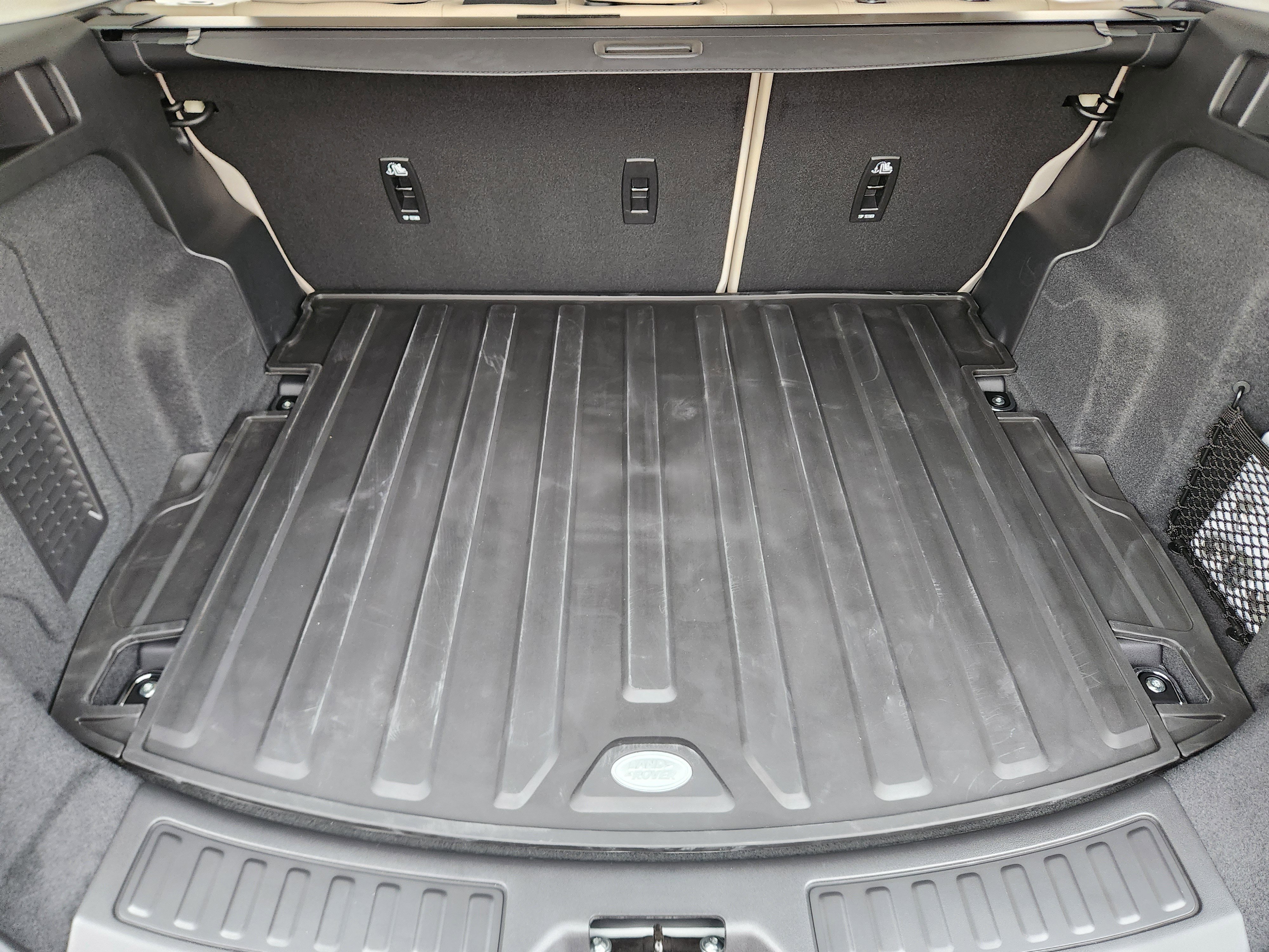 New 2025 Land Rover Discovery Sport S image 34