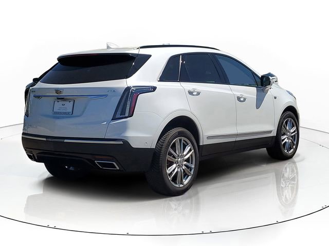 Certified 2022 Cadillac XT5 Sportv w/ Technology Package AWD/4WD image 3