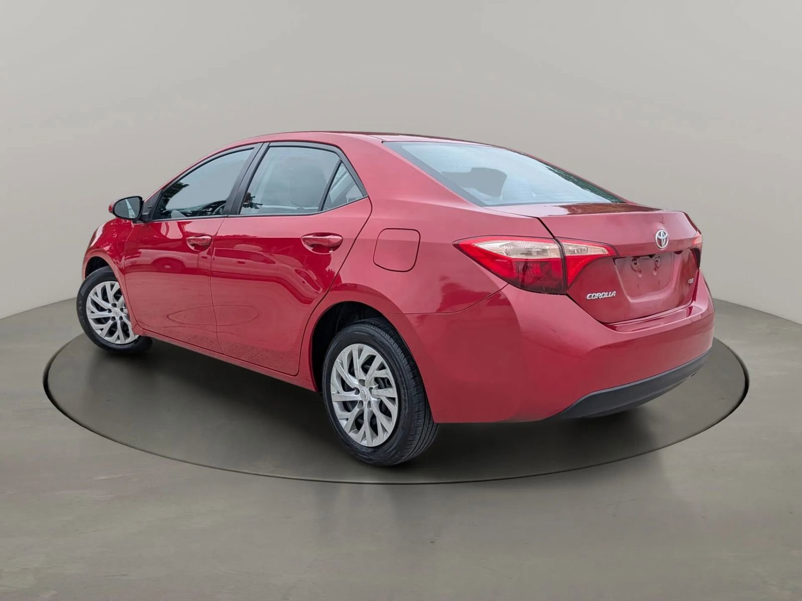 Used 2019 Toyota Corolla LE FWD image 3
