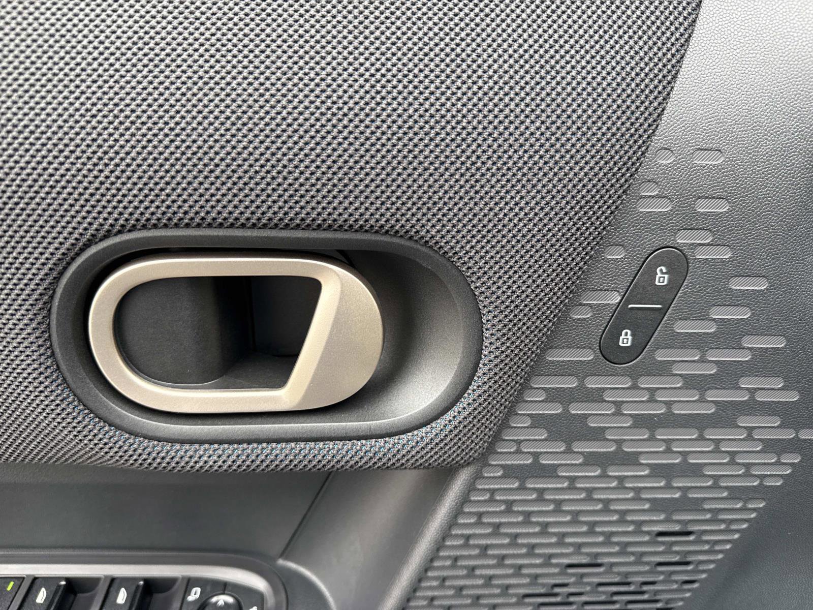 New 2026 MINI Cooper 4-Door Hardtop FWD image 18