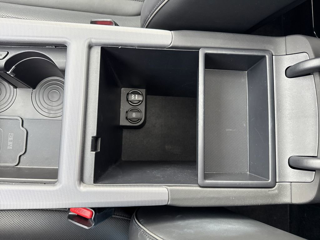 Used 2023 Hyundai Palisade Calligraphy image 46