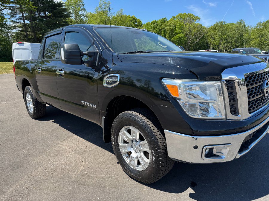 Used 2017 Nissan Titan PRO-4X AWD/4WD image 12