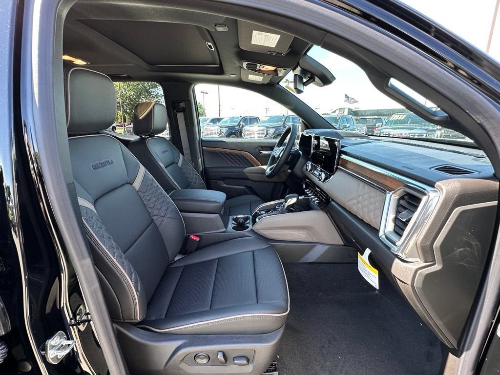 New 2026 GMC Canyon Denali AWD/4WD image 11