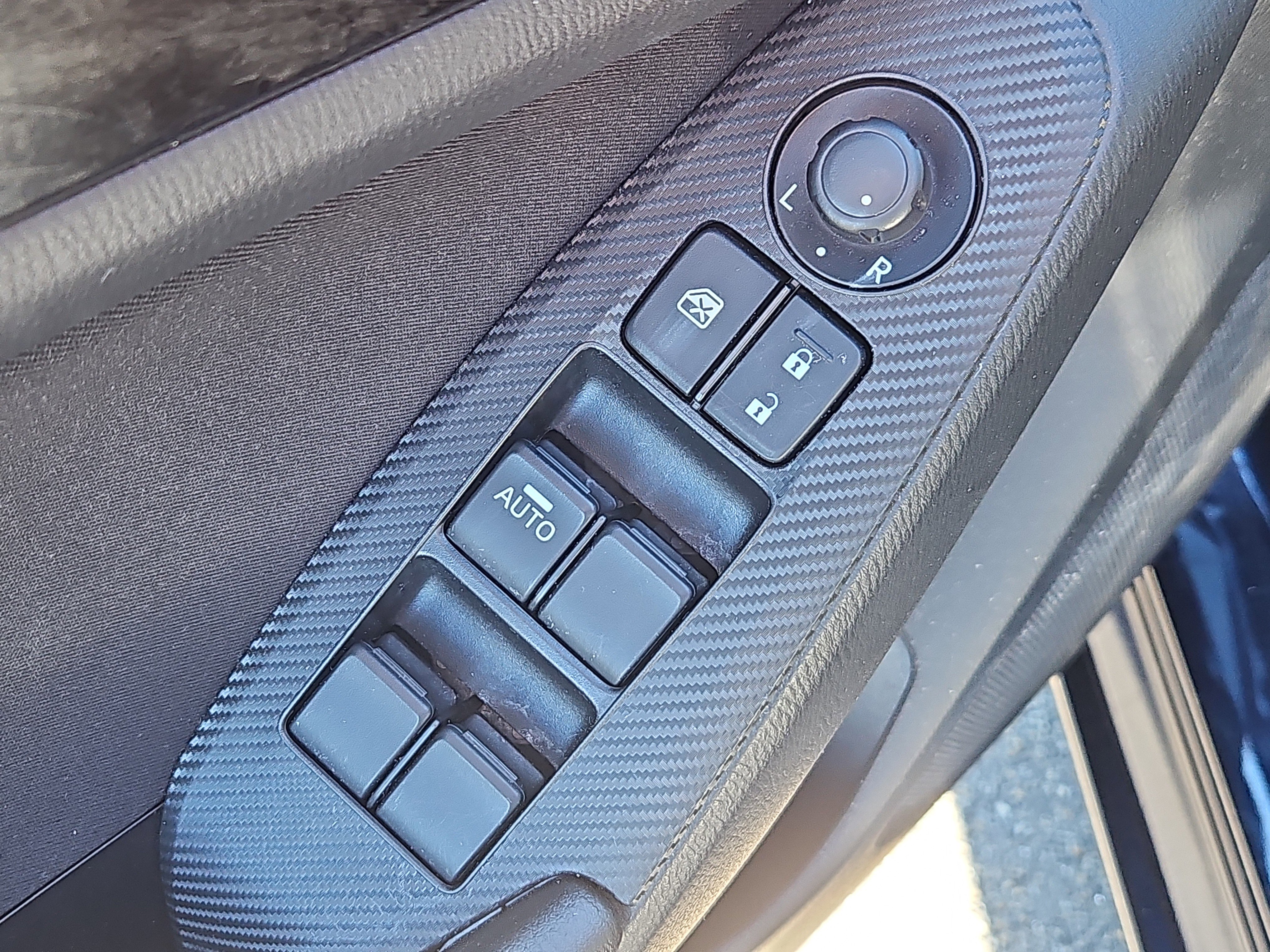 Used 2016 MAZDA MAZDA3 i Sport w/ Preferred Equipment Package image 15