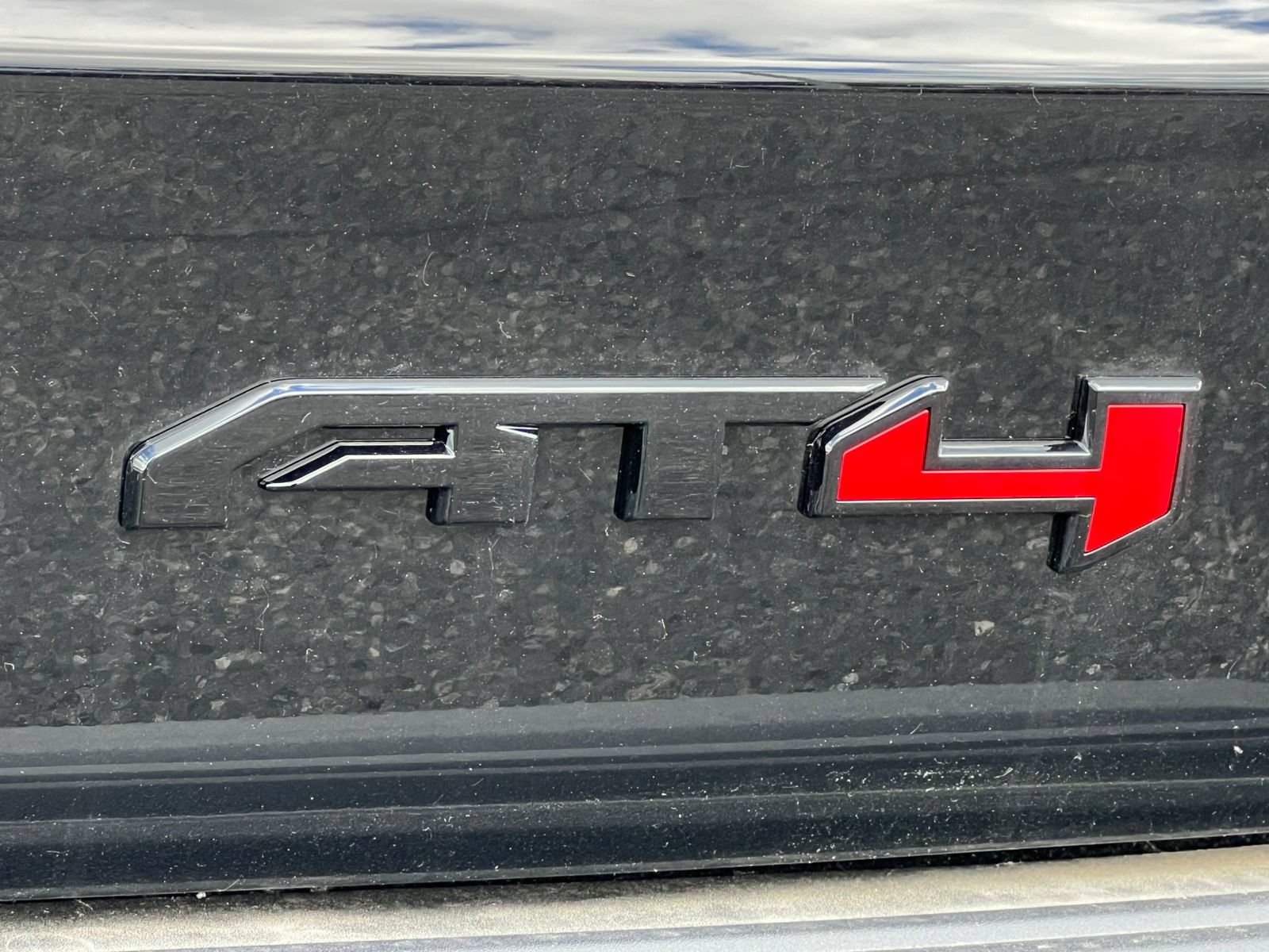 New 2026 GMC Yukon AT4 w/ AT4 Premium Plus Package AWD/4WD video 2