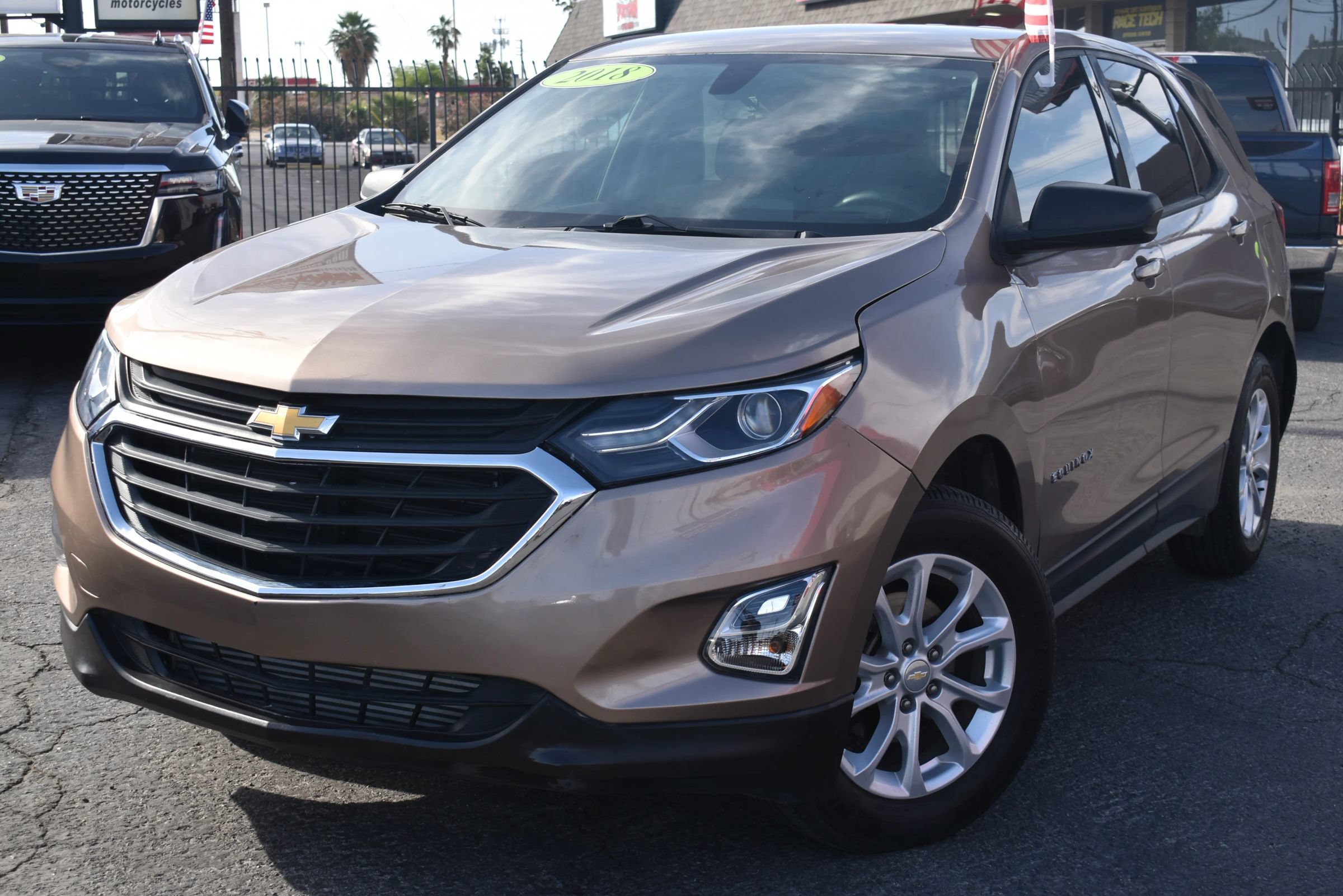 Used 2018 Chevrolet Equinox LS FWD image 3