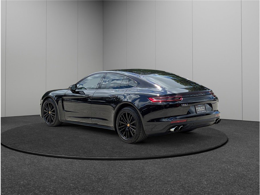Used 2017 Porsche Panamera 4S image 7
