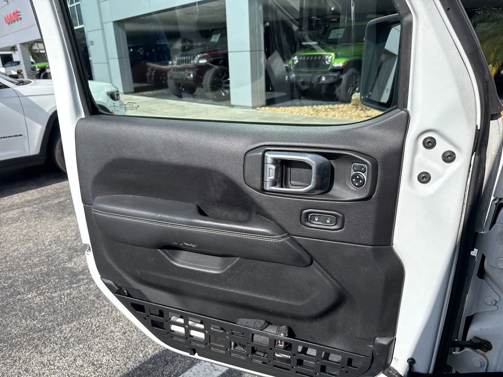 Used 2020 Jeep Gladiator Overland image 10