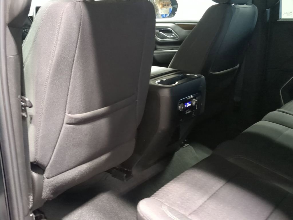 Used 2023 GMC Yukon SLE image 25