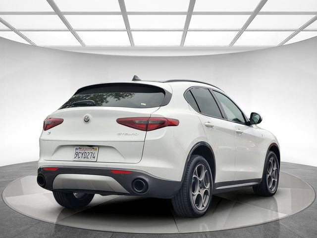 Used 2022 Alfa Romeo Stelvio Ti w/ Active Assist Plus Package image 5