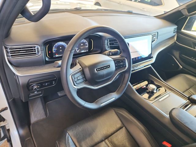 Used 2024 Jeep Wagoneer Series II w/ Flexible Seating Group image 10