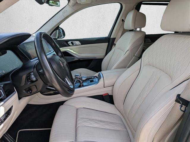 Used 2022 BMW ALPINA XB7 AWD/4WD image 11