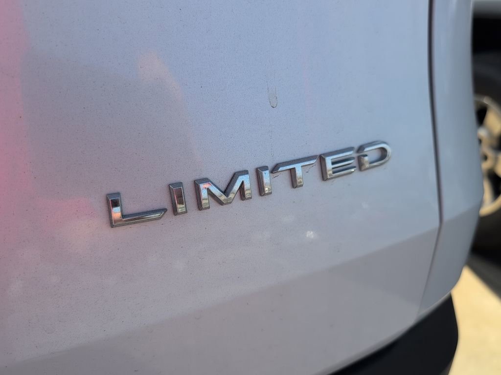 Used 2024 Toyota Grand Highlander AWD image 11