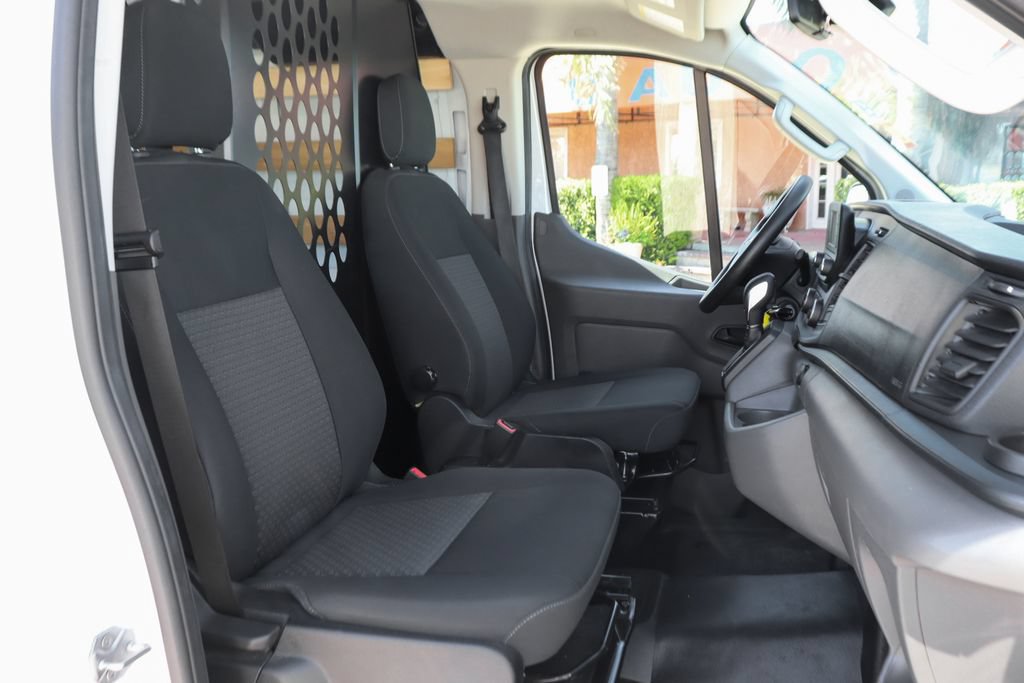 Used 2025 Ford Transit 250 Low Roof w/ Exterior Upgrade Package RWD image 30