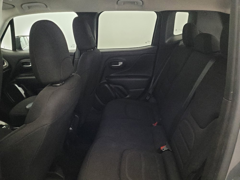 Used 2022 Jeep Renegade Latitude AWD/4WD image 18