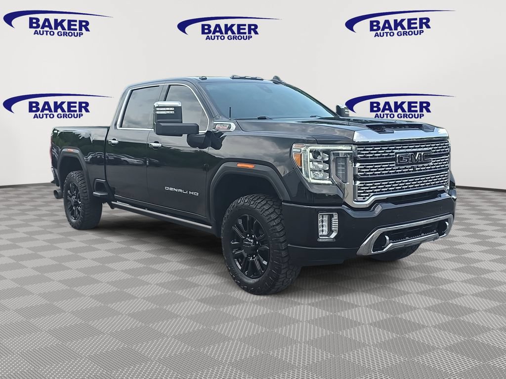 Used 2023 GMC Sierra 2500 Denali w/ Denali Black Diamond Edition AWD/4WD image 3
