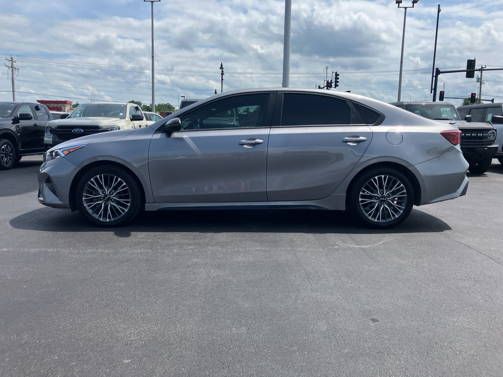 Used 2024 Kia Forte GT-Line FWD image 3