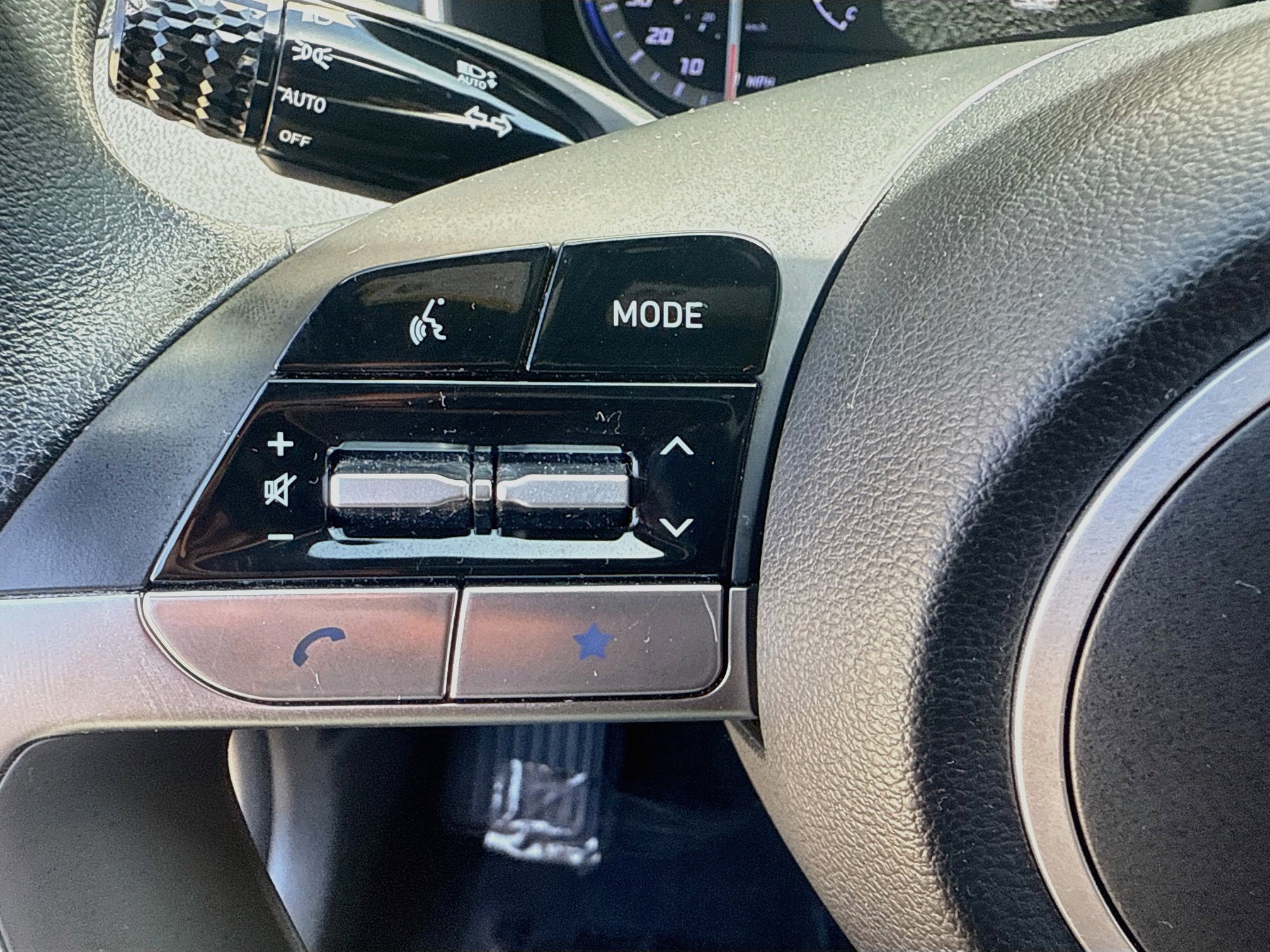 Used 2024 Hyundai Santa Cruz SE FWD image 35
