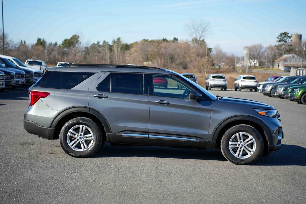 Used 2023 Ford Explorer XLT w/ Class IV Trailer Tow Package image 4