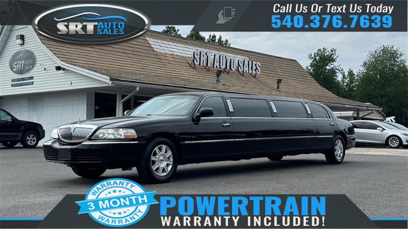 Used 2008 Lincoln Town Car Executive RWD image 1