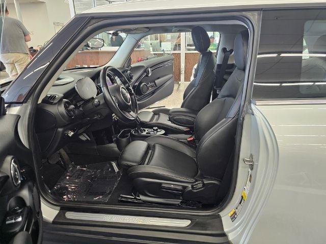 Used 2022 MINI Cooper SE image 24