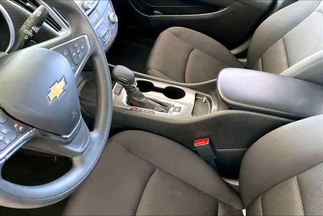Used 2024 Chevrolet Malibu LS FWD image 13