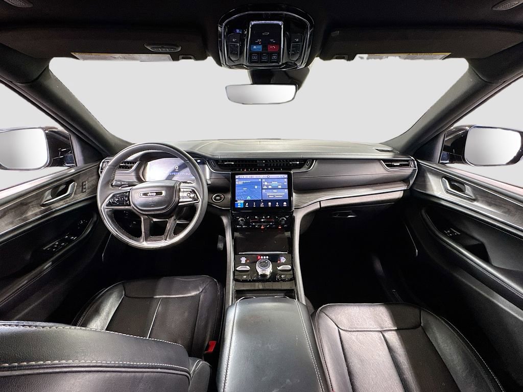 Used 2023 Jeep Grand Cherokee L Overland AWD/4WD image 16