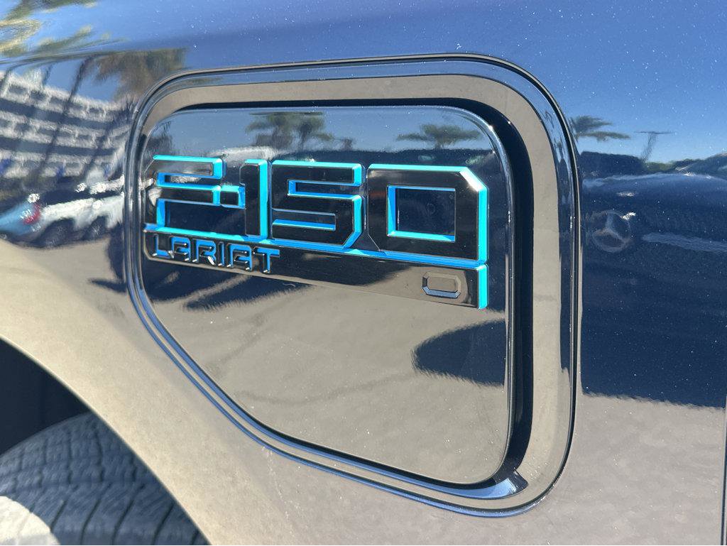 Used 2024 Ford F150 Lightning Lariat AWD/4WD image 32