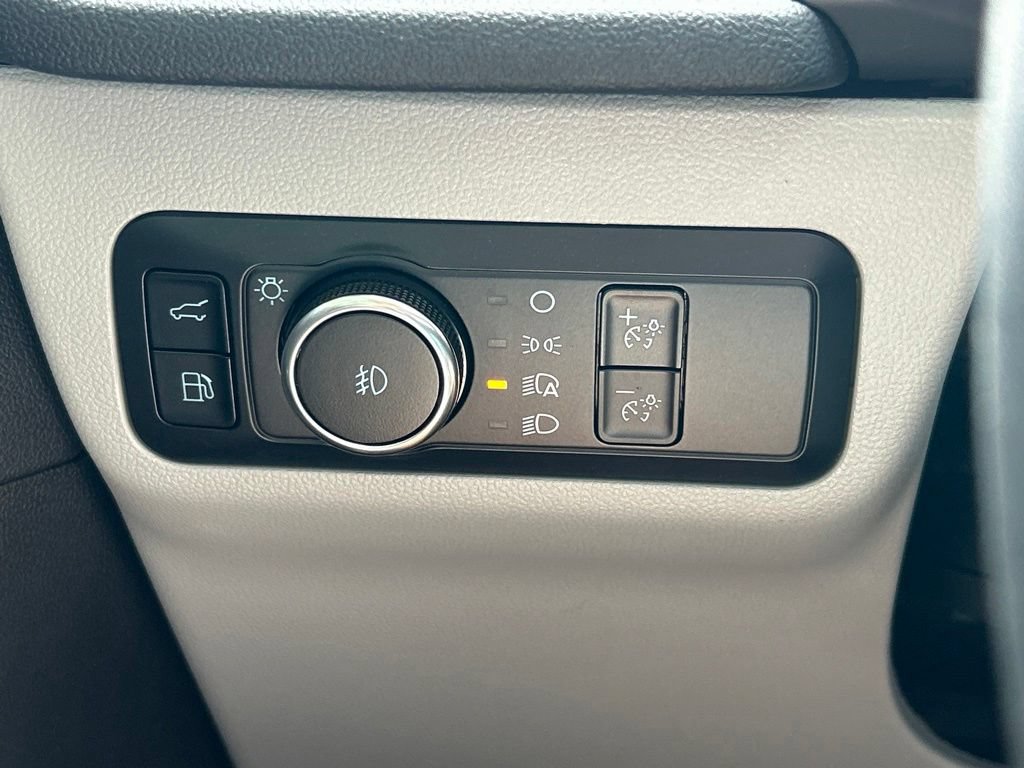 Used 2023 Ford Escape Platinum AWD/4WD image 29