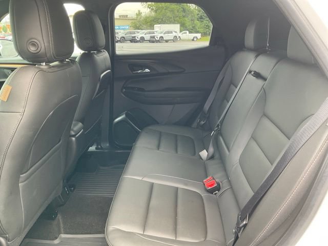 Used 2023 Chevrolet TrailBlazer ACTIV w/ Sun and Liftgate Package AWD/4WD image 9