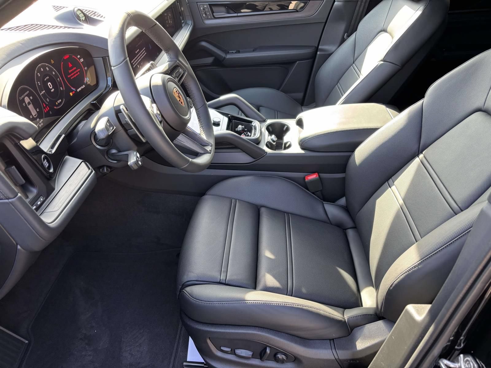 New 2026 Porsche Cayenne GTS AWD/4WD image 20